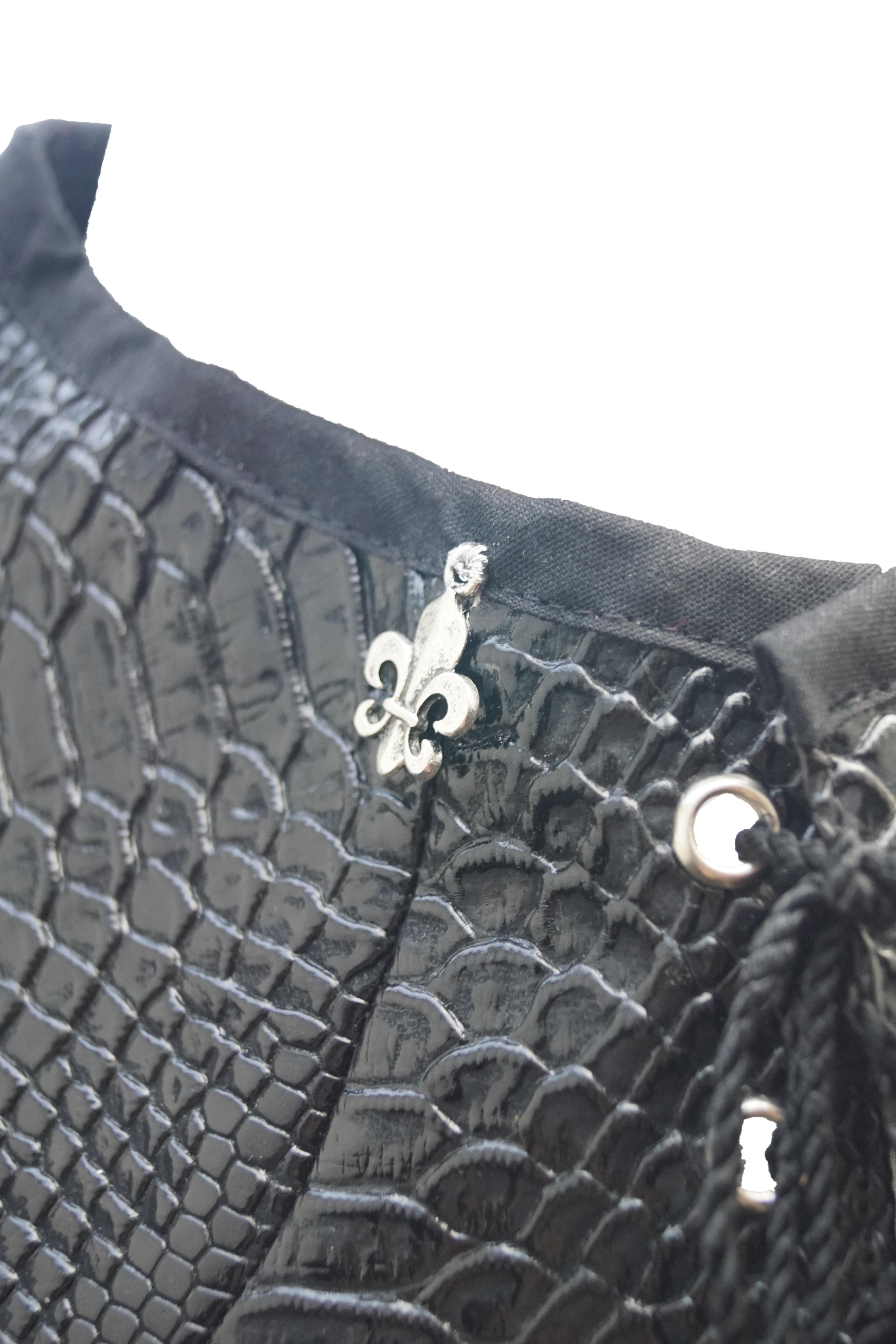 Gorjal Dragon Riders. Isolda