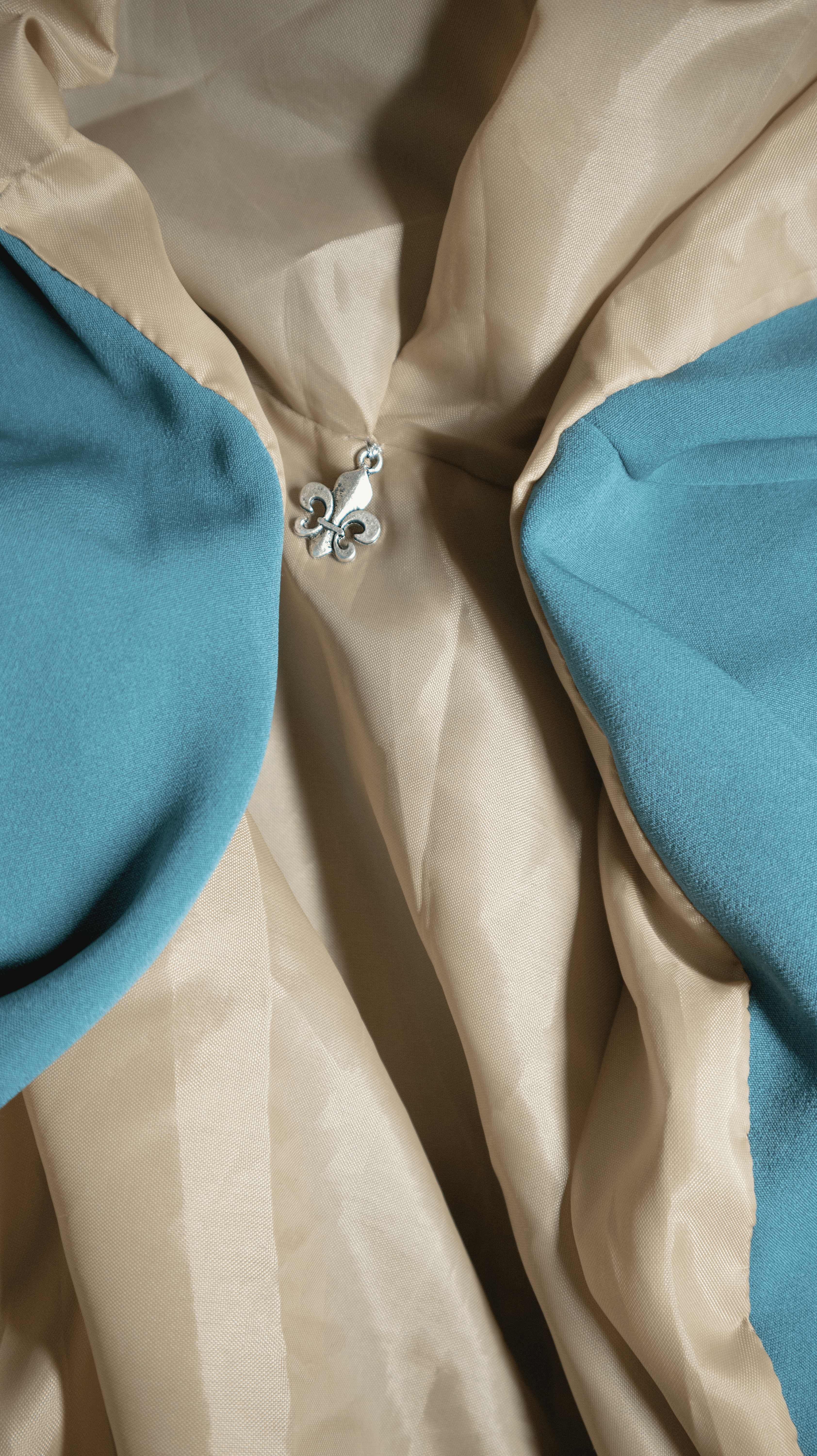 Capa medio vuelo Escuela de Maguia